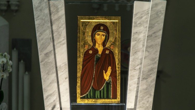 2022.05.13 L'icona della Vergine del silenzio conservata nel Santuario a lei dedicato, ad Avezzano