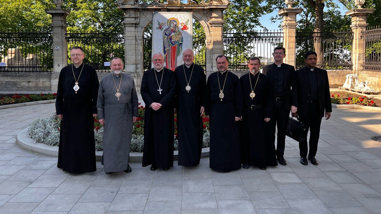 Đức Tổng Giám mục Gallagher bắt đầu chuyến thăm ba ngày đến Ucraina - Vatican News