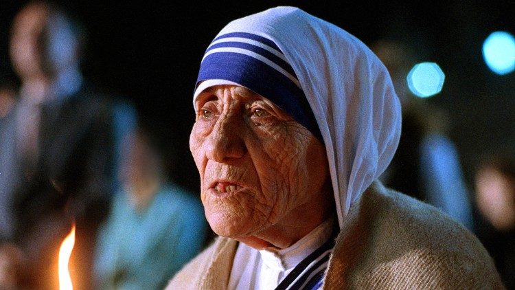 Mama Theresa wa Calcutta ni mfano wa Msamaria mwema.