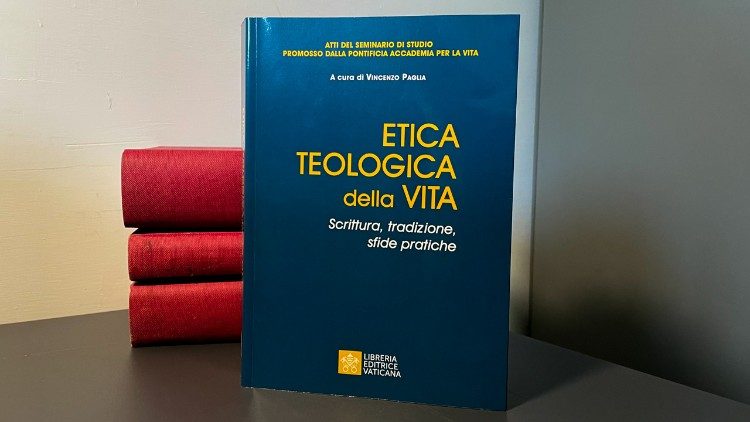 Obálka publikace, jejímž editorem je Mons. Vincenzo Paglia