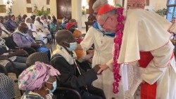 Кардинал Пьетро Паролин на встрече с монашествующими в Киншасе (3 июля 2022 г.)