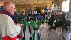 2022.07.06  Il cardinale Pietro Parolin nel campo sfollati di Bentiu, in Sud Sudan