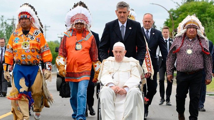 Maskwacis, první setkání papeže s náčelníky původních národů na kanadské půdě