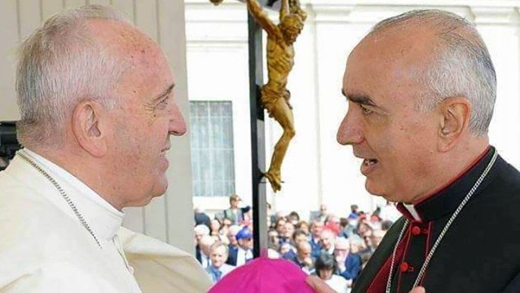 Il vescovo Antonio Staglianò con Papa Francesco