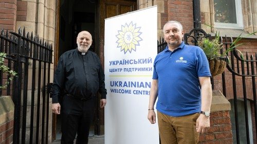  Ukrainian Welcome Centre London, (left) Bishop Kenneth Novakowski, (right) director Andriy Marchenko