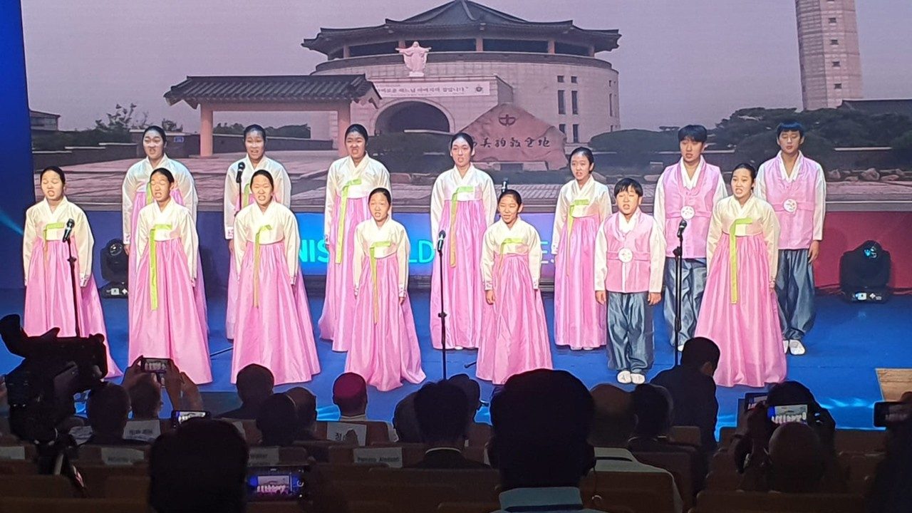 Catholic media practitioners immersed in South Korean culture 