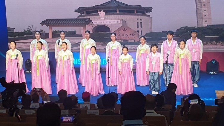 Performers at the SIGNIS World Congress 2022, taking place in Seoul, South Korea