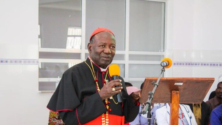 Kardinali Pengo amempongeza na kumshukuru Askofu mkuu Mstaafu Ruzoka