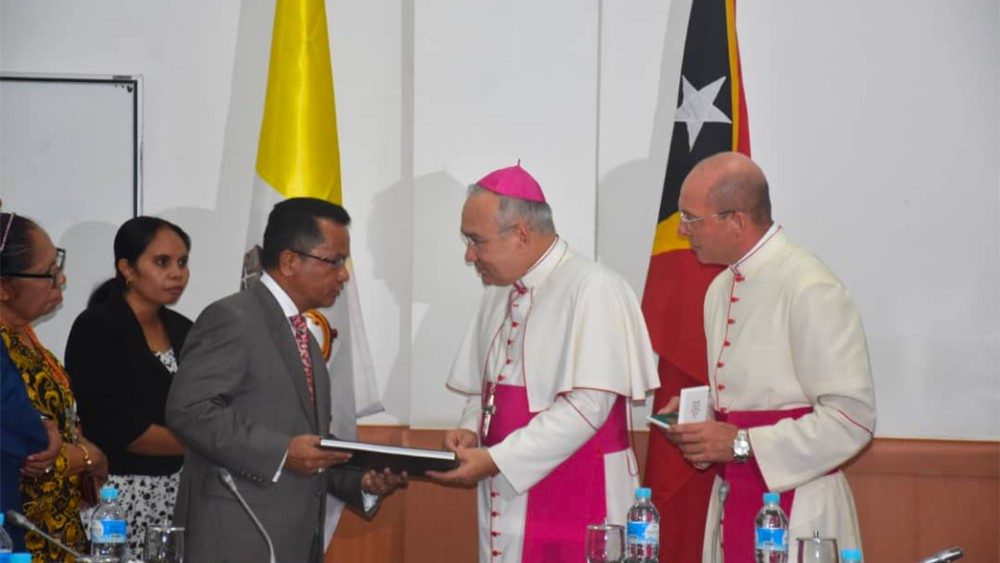 2022.09.23 Mons. Edgar Peña Parra a Timor Est (23-09-2023)