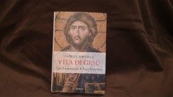 Nelle librerie dal 27 settembre il libro di Andrea Tornielli “Vita di Gesù” con il commento di Papa Francesco (Piemme)