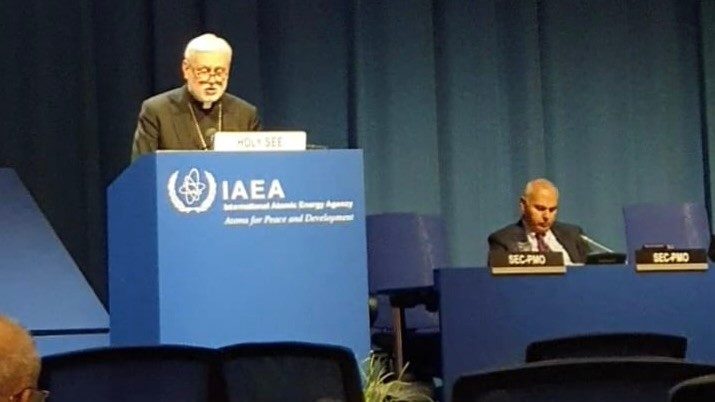 Mgr Gallagher lors de la conférence générale de l'Agence internationale pour l'énergie atomique, ce lundi 26 septembre, à Vienne.
