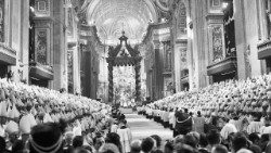 L'apertura del Concilio Vaticano II, l'11 ottobre 1962  (Archivio Fotografico Vatican Media)