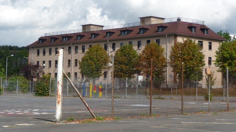 The welcoming centre for those requesting asylum is a former American military base in Würzburg