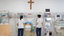 Infermieri al lavoro nell'Ospedale della Sacra Famiglia a Betlemme