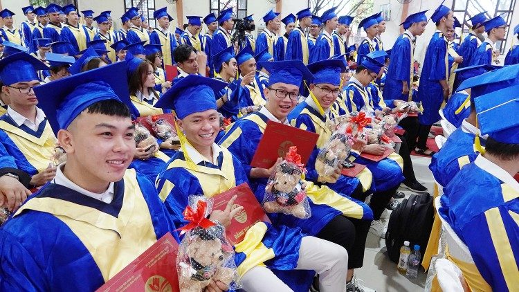 2022.11.16 Hoa Binh school - Vietnam