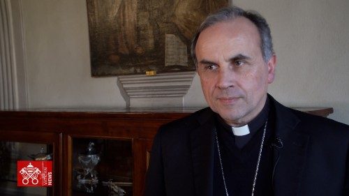 Il vescovo Pompili: non scaricare sui poveri il peso della crisi