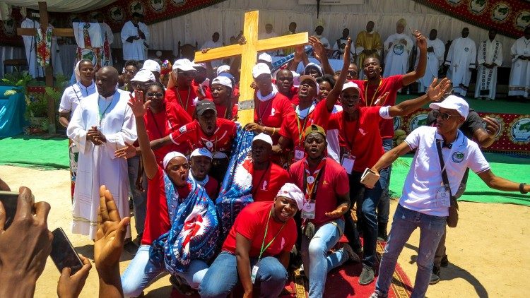 Jovens de Maputo (Moçambique) acolhem a Cruz da Jornada Nacional da Juventude (JNJ)