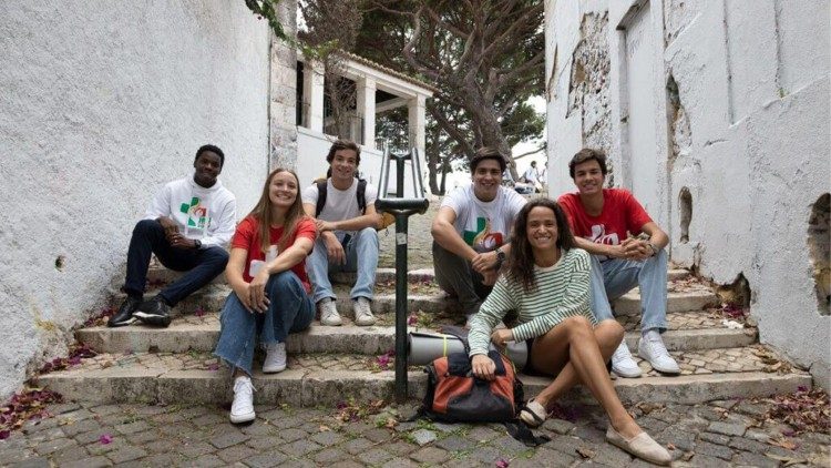 Un gruppo di giovani della Gmg di Lisbona