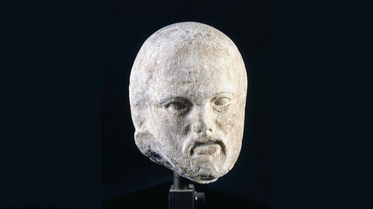 Une tête d'homme provenant d'une des métopes du Parthénon.