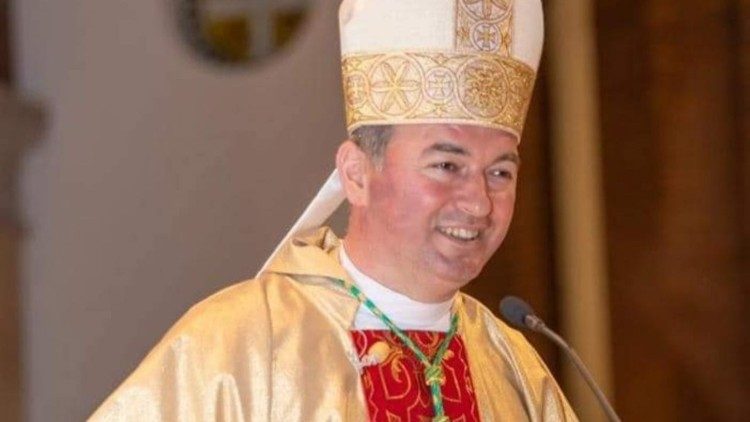 Tiranos arkivyskupas Arjan Dodaj