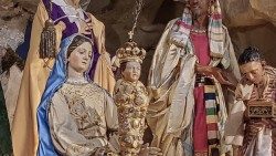 Il presepio con il Santo Bambino nella basilica di Santa Maria dell'Ara Coeli
