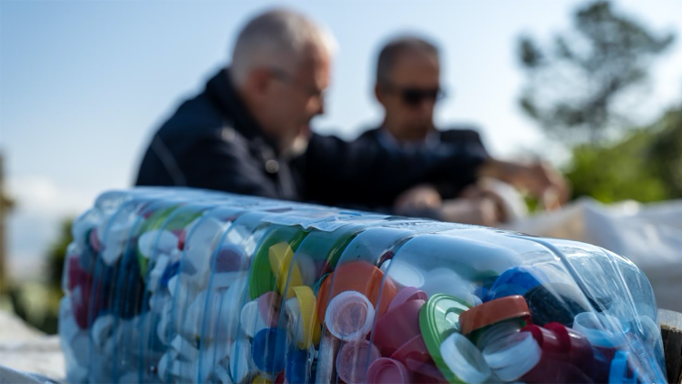 All Villaciambra families participate in the bottle cap collection