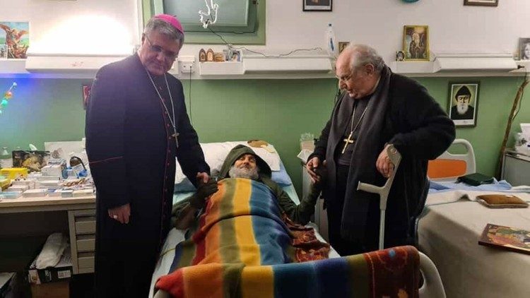 Una delle ultime immagini di fratel Biagio, a fine 2022, durante la visita al suo capezzale dell'arcivescovo di Palermo Lorefice (a sinistra) e del cardinale Paolo Romeo, arcivescovo emerito