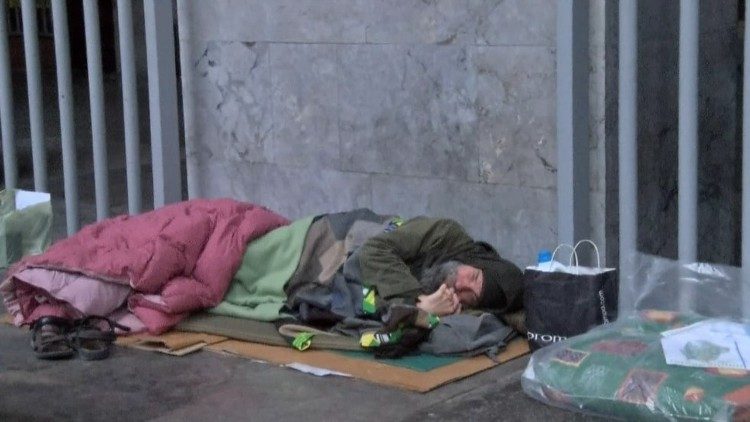 2023.01.12 Fratel Biagio Conte missione speranza e carita Palermo missionario laico senzatetto protesta strada