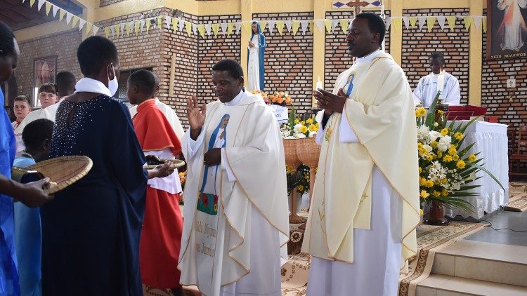 Au Rwanda, célébration du 41ème anniversaire de l’apparition de la Vierge Marie Cq5dam.thumbnail.cropped.750.422