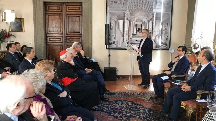 Un momento della presentazione del progetto a Palazzo Borromeo