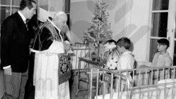 Šv. Jonas XXIII Romos pediatrinėje ligoninėje „Bambino Gesù“