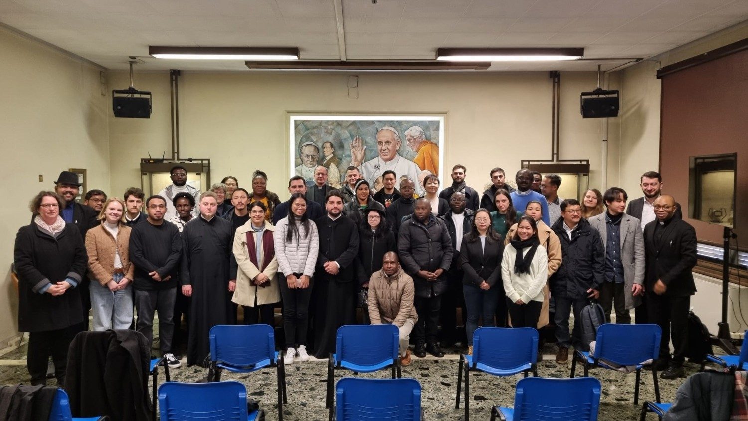 Students from Bossey Ecumenical Institute visit Vatican Media 
