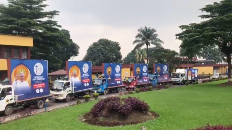 Le caravane motorisée, epartie le matin du samedi 21 janvier du centre pastoral Lindonge de l’archevêché de Kinshasa, pour préparer l’accueil du Pape
