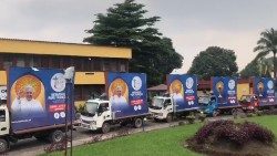 Motorizovaná karavana, která vyjela v sobotu 21. ledna ráno z pastoračního centra Lindonge v arcidiecézi Kinshasa, aby oznámila papežovu návštěvu a vyzvala konžské obyvatelstvo k jeho vřelému přijetí.
