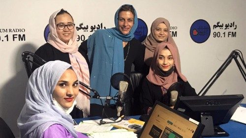 Mitten in Afghanistan: ein Frauenradio