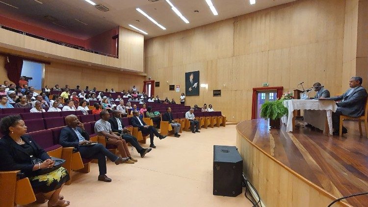 Conferência "Igreja, Fé e Cultura" sobre os 500 anos da Diocese de Cabo Verde