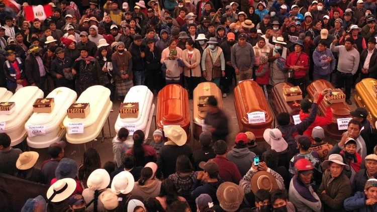 Los Obispos del altiplano del Perú invocan al cese de la violencia