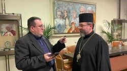 Блаженнейший Святослав даёт интервью отцу Т. Коцуру