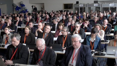Sinodo žemyninis etapo konferencija Prahoje
