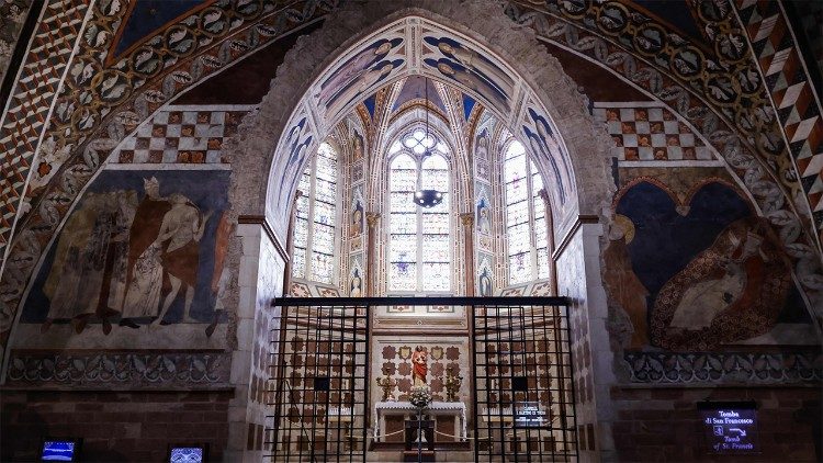 Assisi, chiesa inferiore di San Francesco, ingresso della Capella di San Martino. Foto Sala Stampa Sacro Convento