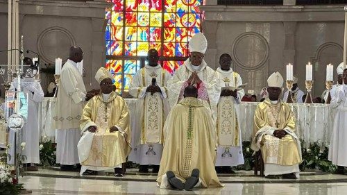 Côte d’Ivoire: ordination épiscopale de Mgr Joseph Kakou Aka