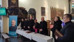 Pierwsza sesja procesu beatyfikacyjnego bp. Jana Olszańskiego, katedra w Kamieńcu Podolskim, 23 lutego 2023 (fot. M. Krawiec)