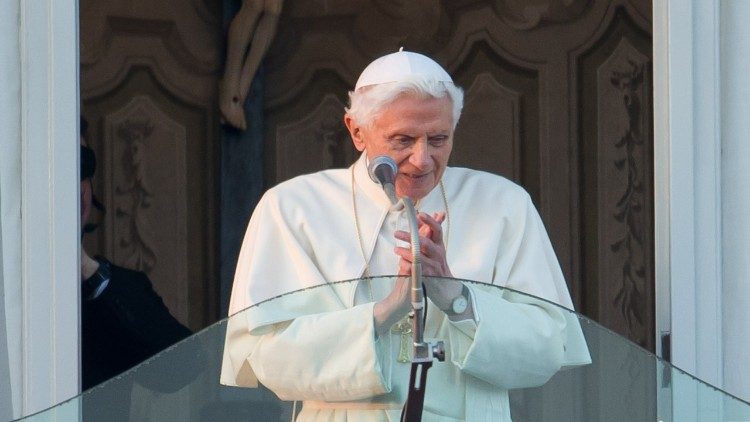 Papa Benedikt XVI. (Castel Gandolfo, 28. veljače 2013.)