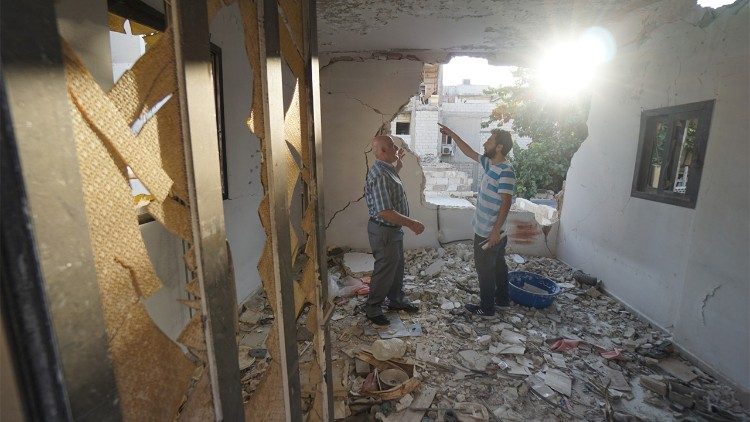 Migliaia le case distrutte o danneggiate dal sisma in Siria 
