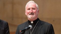 Påven Franciskus sänder kondoleanser till ärkebiskopen av Los Angeles med anledning av msgr David O'Connells död. Begravningen sker fredagen den 3 mars.