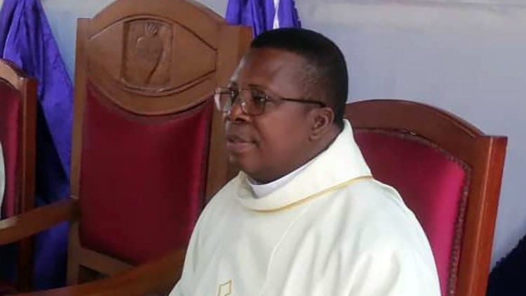 2023.03.04 Mgr Roger Anoumou, nouvel évêque de Lokossa
