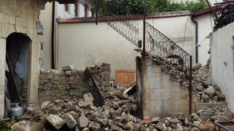Viele Häuser wurden entgegen der geltenden Regeln nicht erdbebensicher gebaut