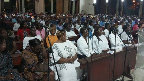 Côte d’Ivoire: messe pour les 10 ans de pontificat du Pape François