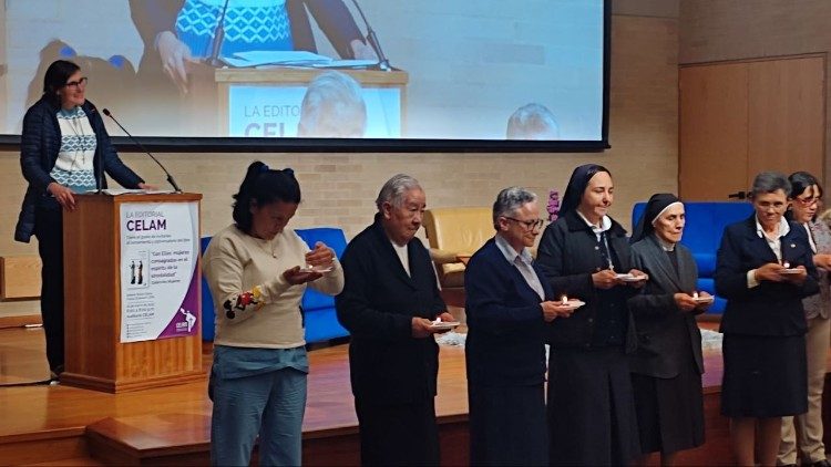 2023.03.17 #BogotaSynod2023 Presentazione del libro: "Con loro: le donne consacrate nello spirito della sinodalità"