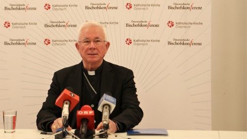 Der Vorsitzende der Österreichischen Bischofskonferenz,  Erzbischof Franz Lackner,  bei der Pressekonferenz  in Wien am 17. März 2023 (Foto: Kathpress/Michaela Greil)